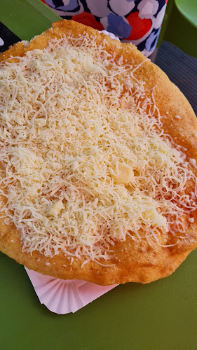 Opinii despre Lángos în Tiszafüred - Vendéglátás