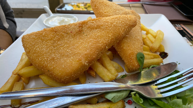 Comentarii opinii despre Bor & Bazsalikom Pizzéria, Étterem