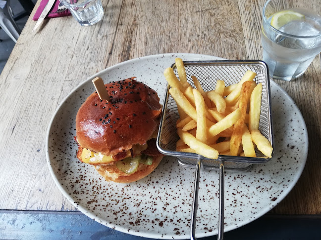 Opinii despre The Downtown în Budapest - Vendéglátás