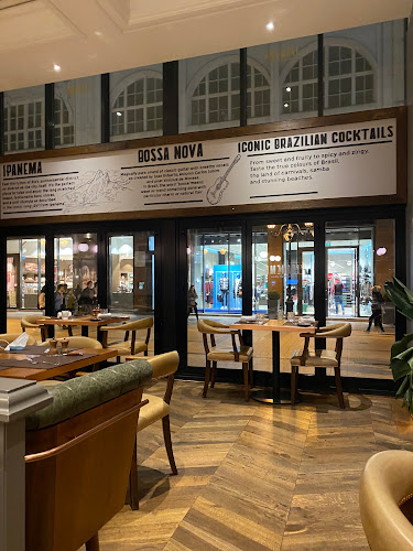 Budapest, Erzsébet tér 9-10, 1051