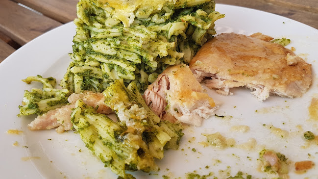 Piskóta Kávéház - Vendéglátás