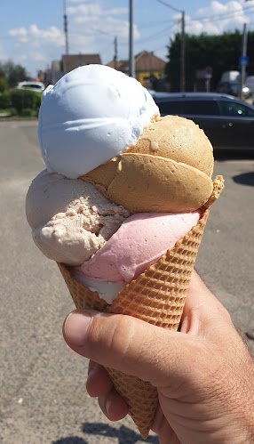 Bandolino fagyizó - Pomáz