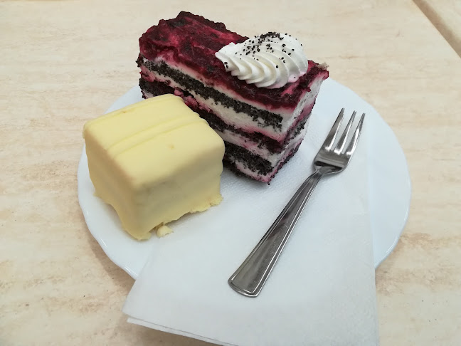 Kiskerekes Cukrászda és Büfé, Pizzák - Vendéglátás