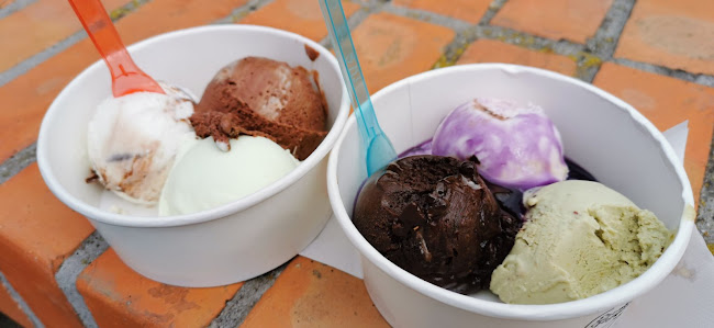 Erzsike Fagyizó - Vendéglátás