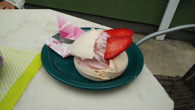 Comentarii opinii despre Melódia Cukrászda