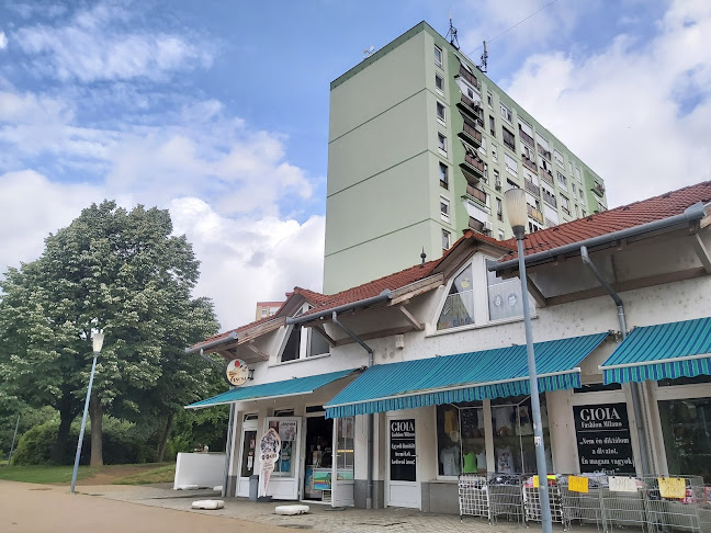 Opinii despre Fincsi Fagylaltozó în Pécs - Vendéglátás