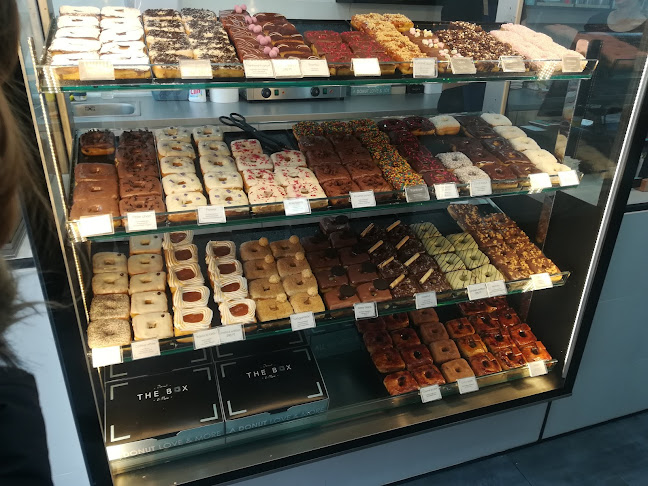 Opinii despre The Box Donut & Coffee Szombathely în Szombathely - Vendéglátás