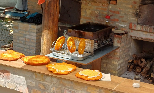 401-es Romkocsma és Kemence Kert - Vendéglátás