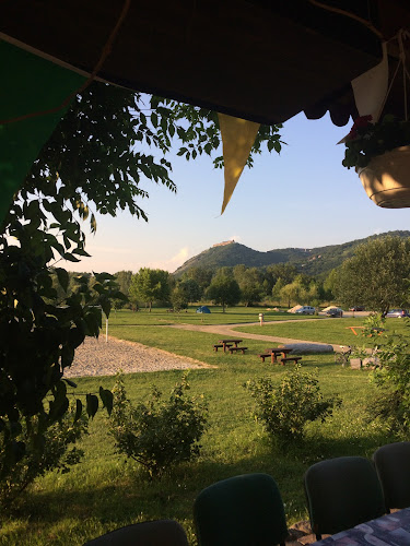 Comentarii opinii despre Sportpálya Büfé