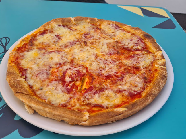 Opinii despre Tánti Házias Ízek în Újhartyán - Vendéglátás