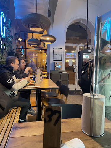 ZING BURGER & Co. | Kálvin