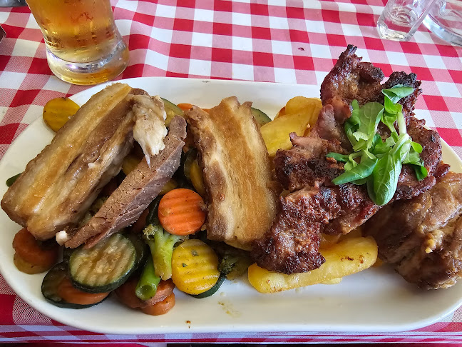 Comentarii opinii despre Lorena Étterem és Panzió