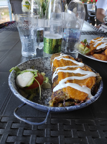 Kék Lóca Falatozó - Vendéglátás