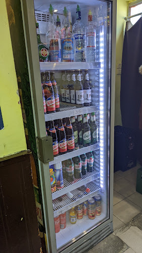 Macskajaj söröző - Vendéglátás