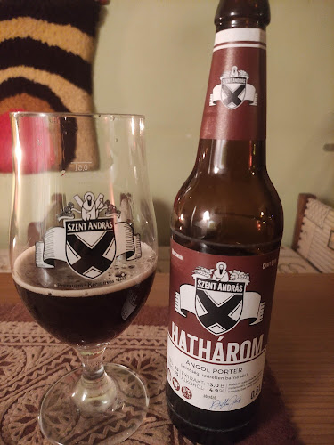 Opinii despre Művész Presszó în Pécs - Vendéglátás