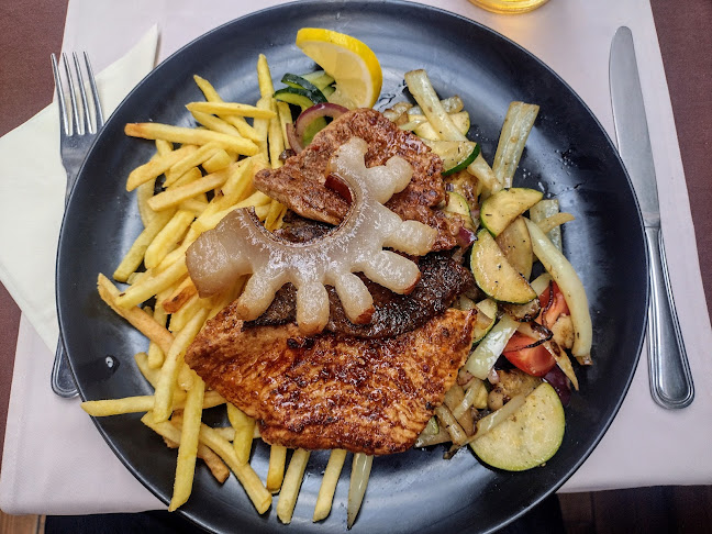 Paulaner Pizzéria-Söröző Deja Vu Panzió - Vendéglátás