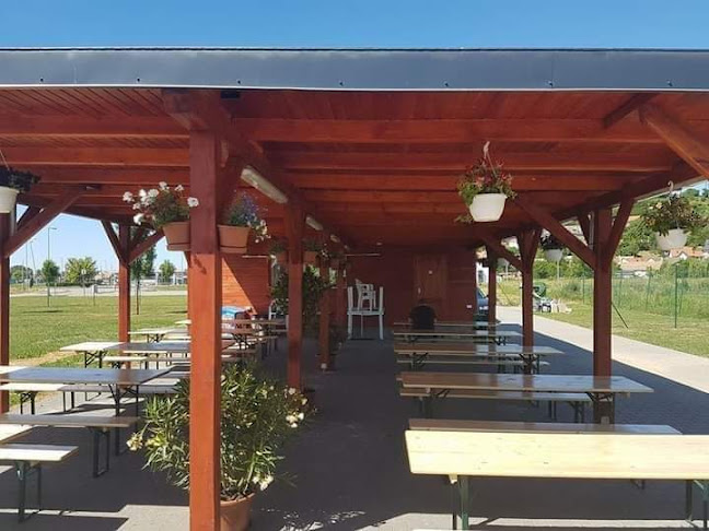 Comentarii opinii despre Strand Büfé Bonyhád