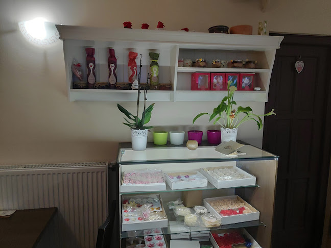 Comentarii opinii despre Rozmaring Cukrászda és Kávézó