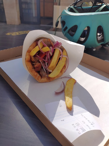 Comentarii opinii despre Gyros Kerkyra Görög Ételbár
