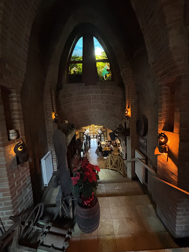 Bagolyvár - Vendéglátás