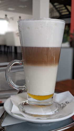 Opinii despre Corner Cafe Kft. în Sopron - Vendéglátás