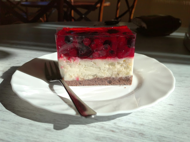 Comentarii opinii despre Anna Cukrászda