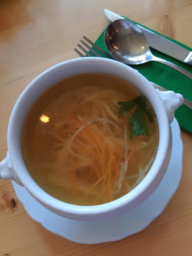 Anyukám Mondta - Vendéglátás