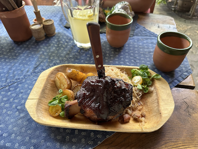 Comentarii opinii despre Régi Idők Udvara Skanzen és Étterem