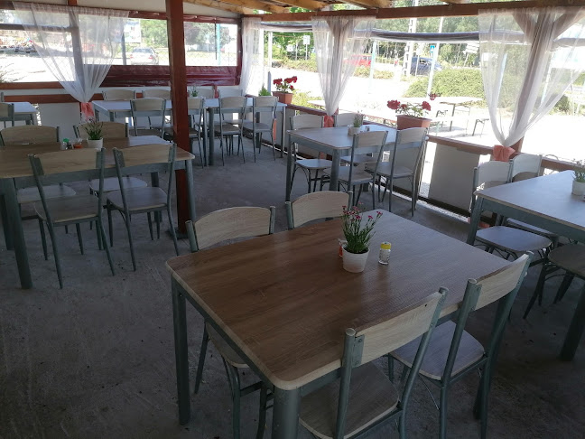 Comentarii opinii despre 33-as Büfé és Halsütöde