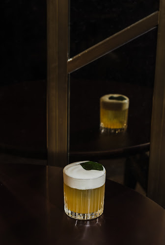 Budapest, Erzsébet tér 7-8, 1051