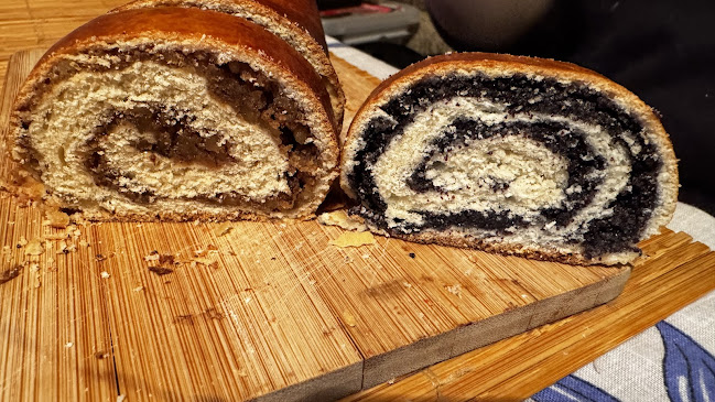 Opinii despre Peze Pékség în Abony - Vendéglátás