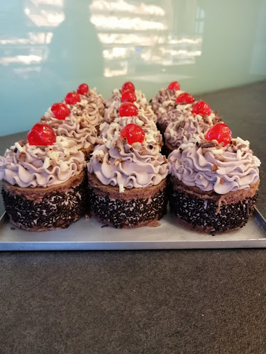 Benett Pékség - Vendéglátás