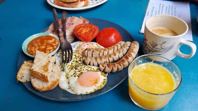 Móka Kávézó - Vendéglátás