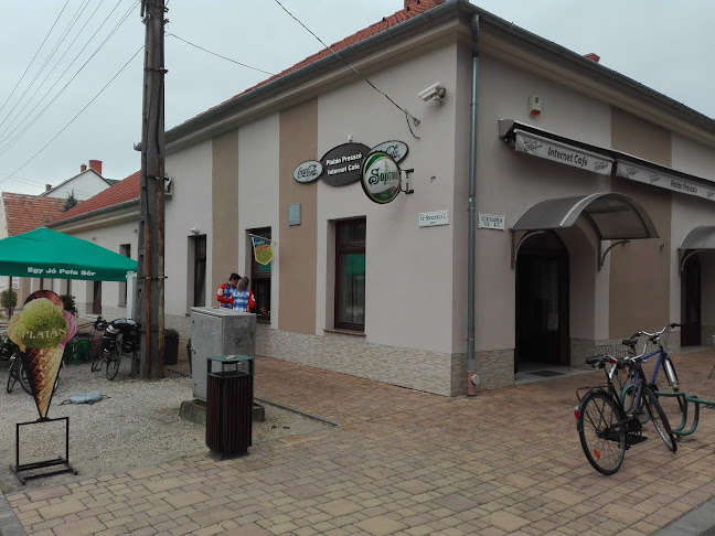 Celldömölk, Szentháromság tér 3, 9500