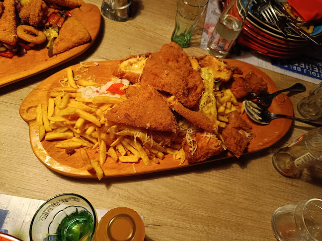 Opinii despre Red Devils Pub & Pizzéria în Csemő - Vendéglátás