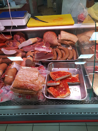 Több Mint Hentes Kft.