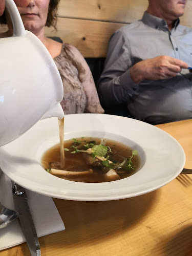 Anyukám Mondta - Vendéglátás