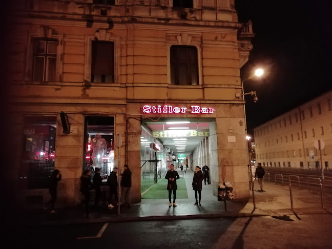 Opinii despre RED CORNER GENTLEMAN CLUB în Budapest - Vendéglátás