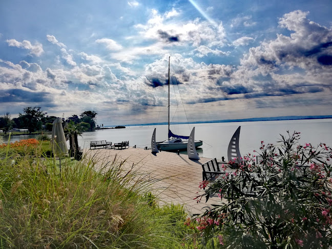 Comentarii opinii despre Tat Kávézó Révfülöp