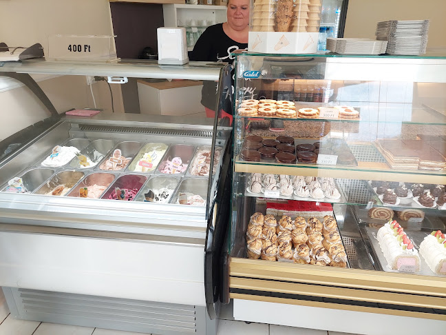 Opinii despre Vén Mackó cukrászda în Tiszakeszi - Vendéglátás