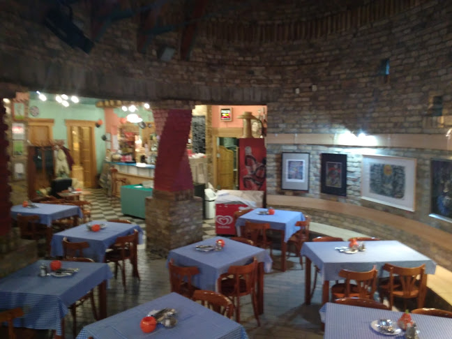 Köszi Kő Café - Budapest