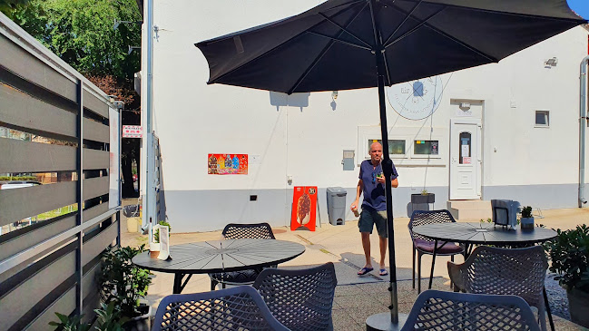 Comentarii opinii despre Szifon Espresso Bár