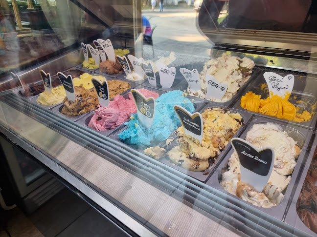 Opinii despre Édes Álom Kézműves Fagyizó és Sütiző în Budapest - Vendéglátás