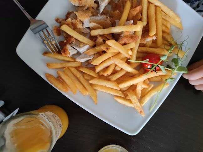 Forum Bistro -étterem,pizza,hamburger, street food, hot-dog - Vendéglátás