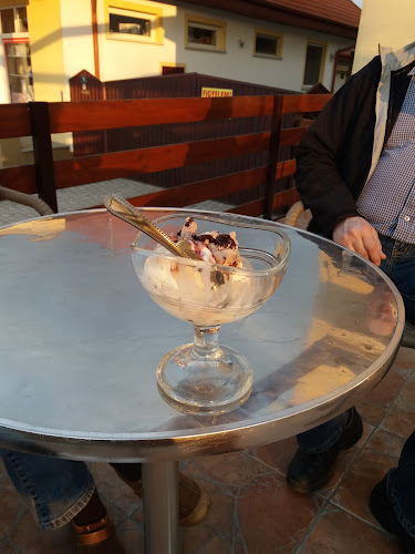 Bor Cukrászda és Kávézó - Dabas - Dabas