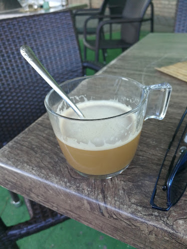 Opinii despre Center Pub în Zsámbék - Vendéglátás