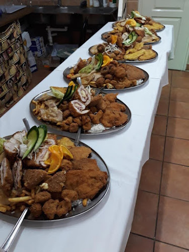 Opinii despre Fészek Vendéglő în Debrecen - Vendéglátás