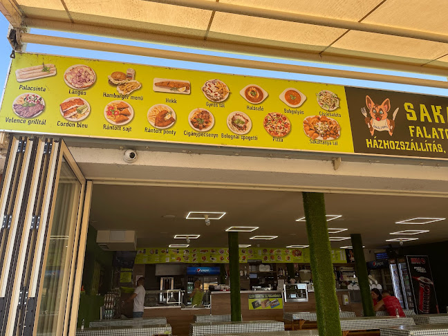 Comentarii opinii despre Sakáltanya Falatozó és Pizzéria Velence