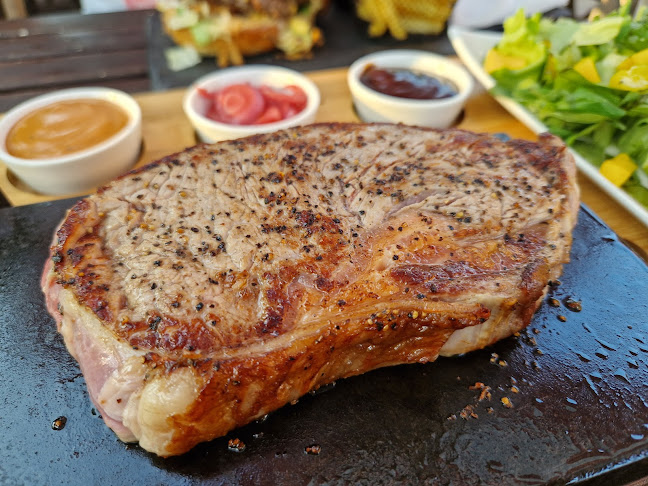 SCHOOL BUS DINER - Vendéglátás