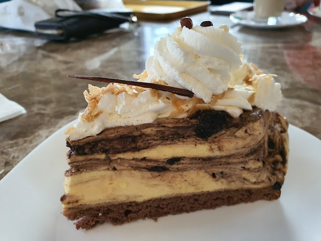 Tácsik Pékség-Cukrászda - Vendéglátás